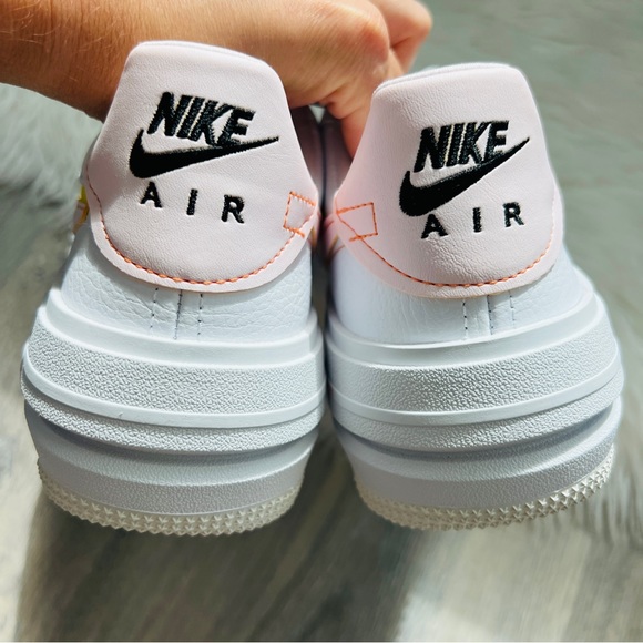 NWT Nike Air Force 1Platform Women’s Shoes - Picture 8 of 9
